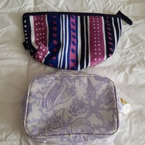 Esteem Lauder Cosmetic Bag